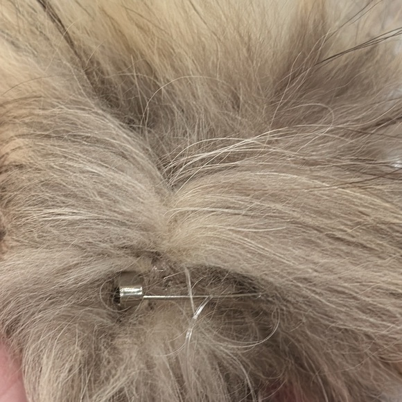 Genuine Fur Pom - Picture 6 of 7
